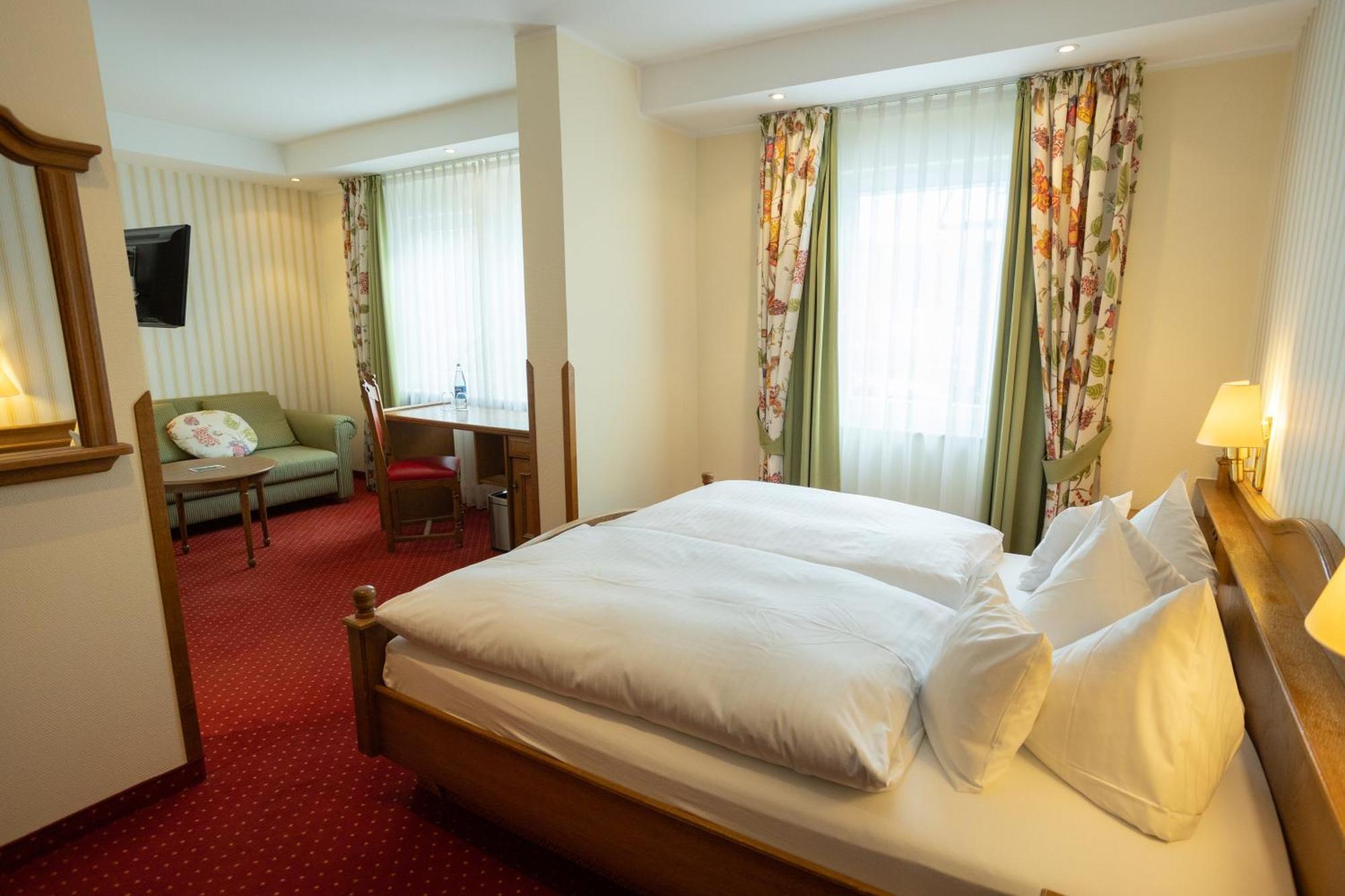 Romantikhotel Platte Attendorn Eksteriør bilde